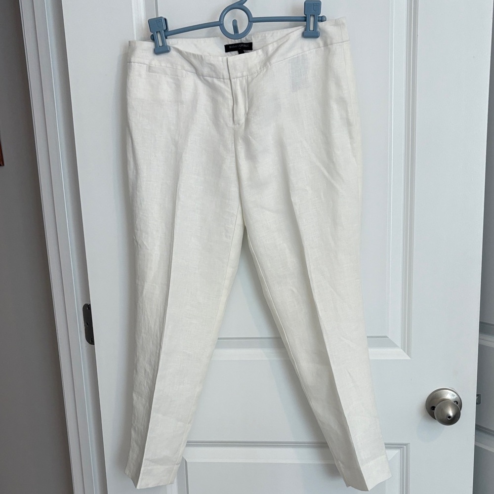 Banana RepublicWomen’s Linen  Cream Capris